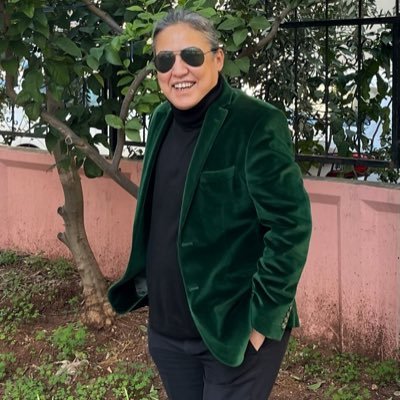 _yesimsen_'s profile picture. İşletmeci / Menajer / Emlak Danışmanlığı