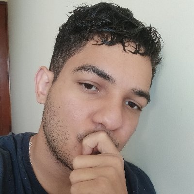 lMinarco's profile picture. Formado em Direito e Filosofia. Liberal, tucano, baiano.
Gosto de FHC, café, rock e rivotril.