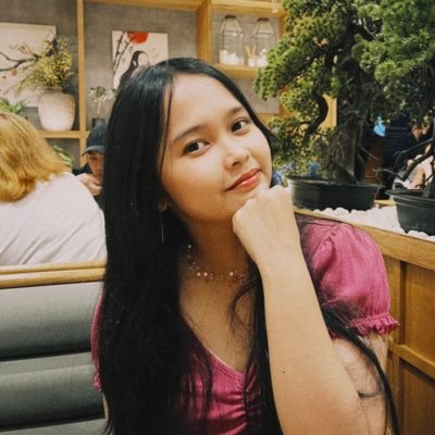 adisheveledmaze's profile picture. so let's go see the stars