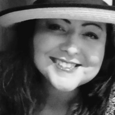 theresamills101's profile picture. Catholic ⚜ 
Conservative on the far side of right.
No DM's please