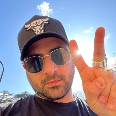 šBullish #Crypto Trader š | #Stock Investor Extraordinaire š| Money Maker By Day, Dream Chaser By Nightšµ Founder of earncurveš° Partners https://t.co/M96irtJOVg