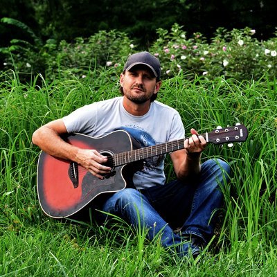 ChordsofTruth's profile picture. #AcousticFolk #SingerSongwriter 🎤 on a journey to help inspire us all to experience a life full of freedom, happiness 😀, beauty 🌹, and love ❤️  SWFL based