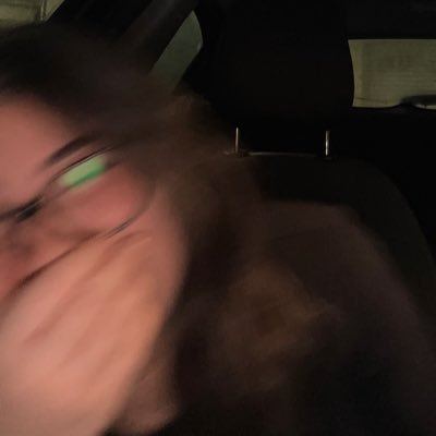 lookingfor_yle's profile picture. diario personale. scrivo tutto ciò che mi passa per la testa. se credi che qualcosa sia riferito a te, lo è.