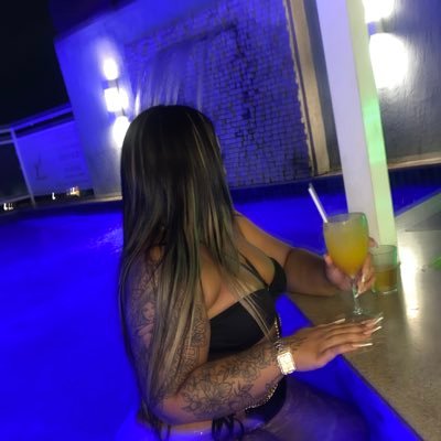 Larinasci_nails's profile picture. Insta: @studiolarinascimento.     Anthony Gabriel ✨💙