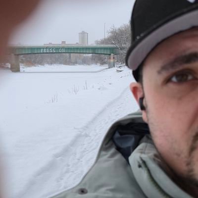 Bohnz_Grows Profile