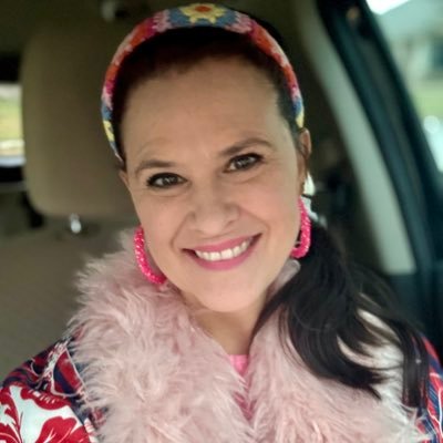 Emergent Bilingual Specialist❤️,wife & mom💕,teacher, dog mom to Koda & Olive 🐕🦺🦮, Baylor alum, RV traveler