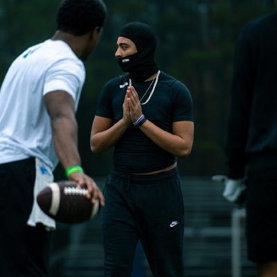 D_slaughter_'s profile picture. C/o 27’ QB /6’2 190Ibs /3.8 gpa/ 404-583-1009 🤝  slaughterdemond10@gmail.com
