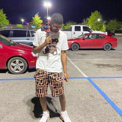 ItsYsnDee's profile picture. content creator - twitch affiliate