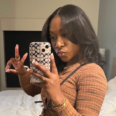 BLACK LIVES MATTER | Primarily tweeting about the NBA and Beyoncé | #blackwomaninsports