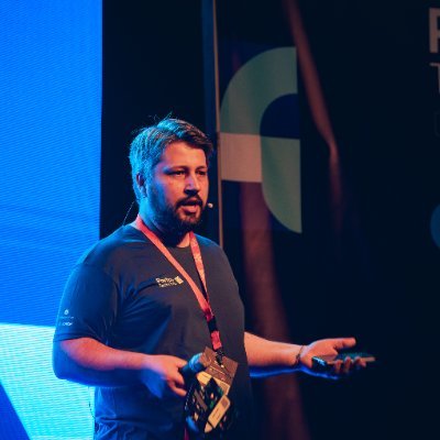 Open Source hacker | Java artisan | Web technologist.
CTO @ptech | VP @PortoTechHub | Co-Founder @JNationConf | JUG Leader @ptjug | Co-Organizer @undefined_js.
