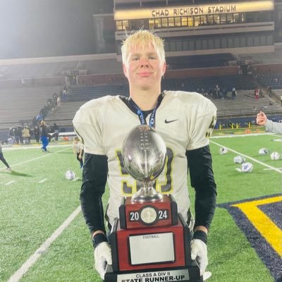 Talihina High School 6'5 225 lb OLB/ DE/OT 4.0 gpa/ 2027 class/ District Defensive Player of The Year NCAA ID# 2502521946