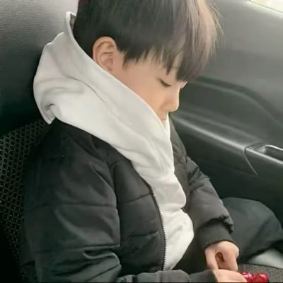 zmy721686's profile picture. 