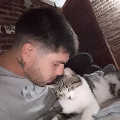 brindo por todo lo malo que eh hecho🥂, ya que de lo bueno nadie se acuerda ~
🇳🇬🦅
● River 🐔⚪🔴⚪