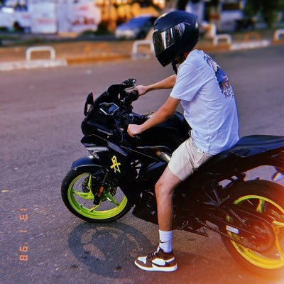 Roda_Error404's profile picture. Someone save me from the hate