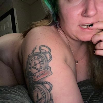 Just a thick babe wanting to have some fun!😜