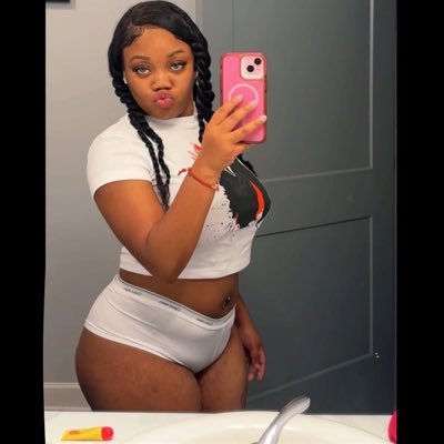 HMU for any kind of 18+Premium 🔞 content 💦 Meetup🚘Facetime🤳Dropbox📦videos