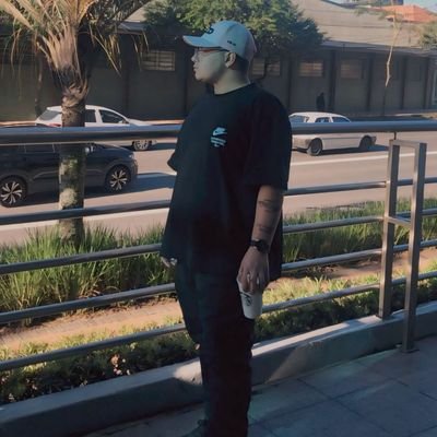 LuizGustavoZXY's profile picture. Descontraído, diferenciado e virado na desgraça