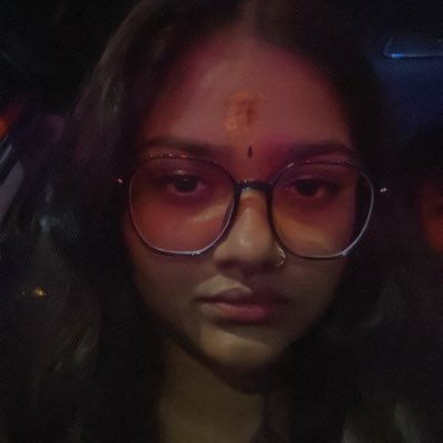 TharuWannya's profile picture. ආදරය.