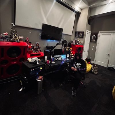 Mike_Checinski's profile picture. 