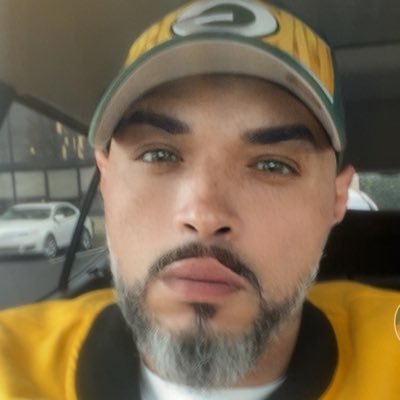 FreckleFlame414's profile picture. Biracial • Dad of 3 Open-minded, freak-minded, and good with my tongue. I connect first… then I devour.