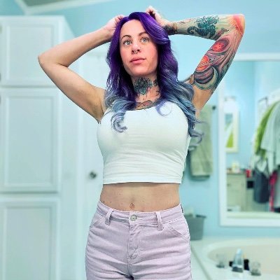 Fetish Performer - Real life sis to Catherine Foxx. Leo ♌️ Free spirit Model