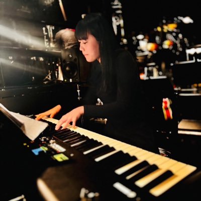 桐朋高等学校音楽科 首席卒業 桐朋学園大学U3作曲専攻/TBS 「THE TIME'」「THE TIME,」出演中/ミュージカル「グラウンドホッグデー」「ビートルジュース」