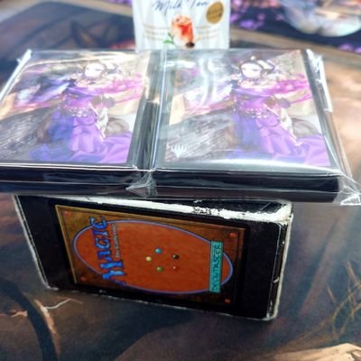 マジックザ・ギャザリングアカウント
広島県でMTGをやってます
スタンダードを重点、パイオニア・モダン・レガシー・パウパー・EDHできます
ぜひフォローお願いします