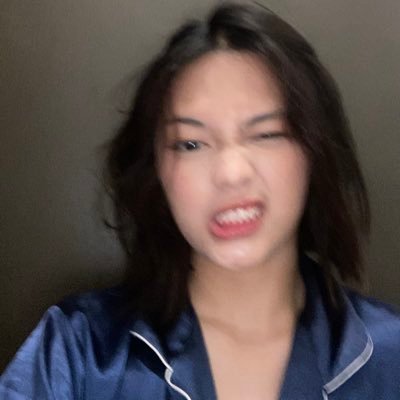 tanginanyobente's profile picture. sakin gabi gabi
