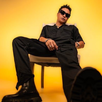 Vocalist | Songwriter | Entertainer - New 2025 music ‘Body Talk’ now streaming on all digital platforms