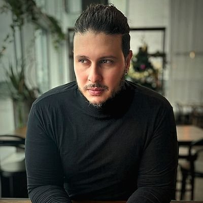 Historiador e Advogado. Comentários ácidos que se expandem para além de 140 caracteres.