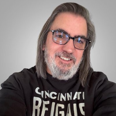 Writer of fiction & non-fiction. Joker & pop culture junkie. Host of the Pop and Prose podcast.