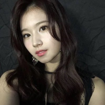 lwmwls's profile picture. ⚢