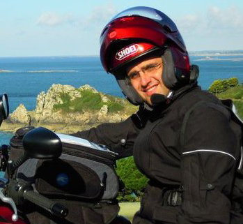 SBorsani's profile picture. Mi piace la fotografia, l'arte, leggere, lo sport, andare in moto, gli animali ecc..