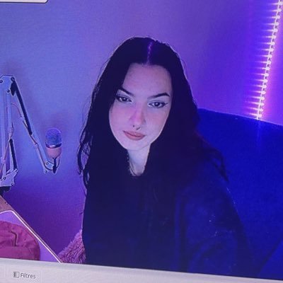 II_erza_'s profile picture. @twitch affiliée Je stream tous les jours du gaming de qualité tkt https://t.co/hpbBpi3x6F 🦋