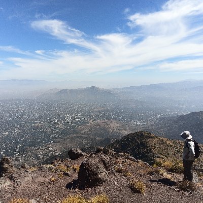 Computer Engineer & https://t.co/tuTCnf9Mte. Computer Science
Passionate to learn the workings of the world and interact with the environment through computers