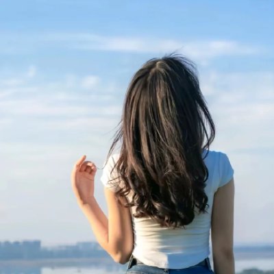 To know how much there is to know is the beginning of learning to live🌹