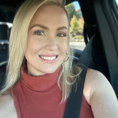 katiemckenna814's profile picture. If you love life， don‘t waste time， for time is what life is made up of🧚‍♂️🧚‍♂️