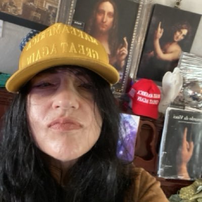 Elvisbats's profile picture. 