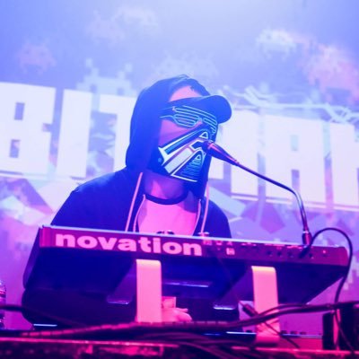 Electronic music producer/performer. Teacher by day, 8bit superhero by night. https://t.co/I6p6AQmPNE