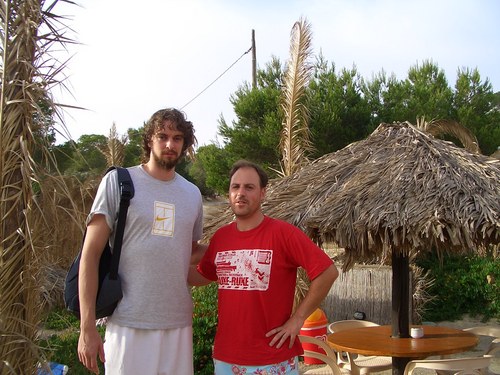 Exjugador del obra .El basket, Pádel y la tecnologia son mis pasiones