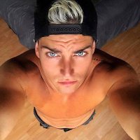 @moguelvazquezDinora🧟‍♂️💙 (@moguelvazq21948) 's Twitter Profile Photo