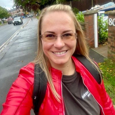 tiimcsi91's profile picture. She possesses a highly realistic and practical mindset, coupled with a strong psychological intuition. She firmly holds onto her own rules and ideas.