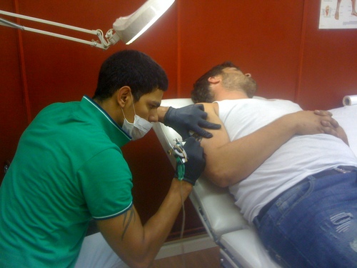 AlexanderTattoo's profile picture. Plasmo mi arte sobre lienzo vivo. Estudio de body art. Tatuador y perforadora profesionales y titulados. Amantes de este noble arte.