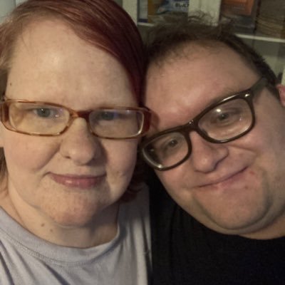 Hi my name is Leah, married to @ThomasR71437323 I'm33 reading . gaming. 420. gym. bisexual. coloring,anime,xbox.,nintendoswitch,nintendo2ds, and PlayStation