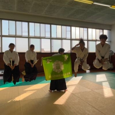 富山大学体育会合気道部のアカウントです。 大学の武道場で、毎週火曜日18:30~20:30 金曜日18:30〜20:30 土曜日14:30〜16:30に稽古を、 水曜日14:30〜16:30に自主練をしています。 新入部員募集中!合気道部が気になる方はぜひ見学に来てください!