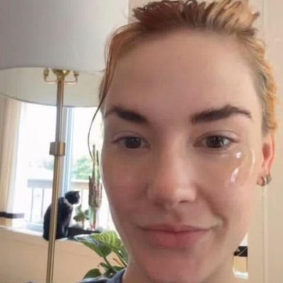 Kimberl58522381's profile picture. 
