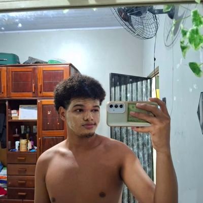 Artthylopis's profile picture. welcome to my profile ♥️
    #touro