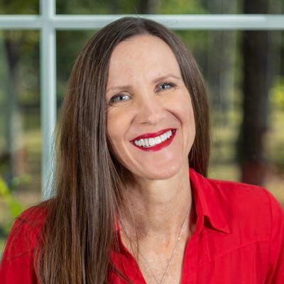 Realtor at Keller Williams Elite Partners III Realty, Wife of Former NBA player Andrew DeClercq, Mother of 3.
