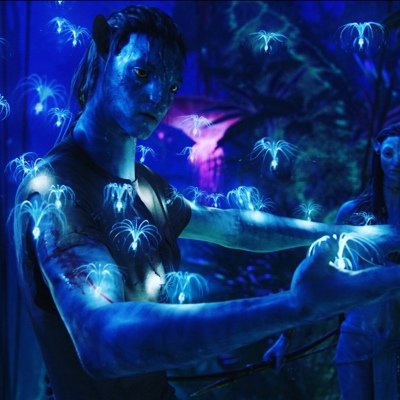 Acetariou1u3s's profile picture. Guy messes up girl`s hair = death.