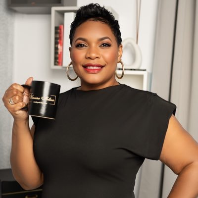 vnessuh_H's profile picture. ✨Leading with Experience✨  💇🏽‍♀️Beauty Expert 👩🏽‍💼Mentor 📚Educator 💰Money Magnet